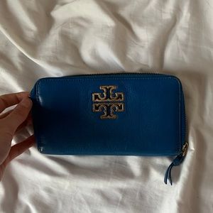 Tory Burch Zip wallet